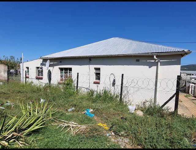 3 BEDROOM HOUSE FOR SALE IN COLLEGE HILL